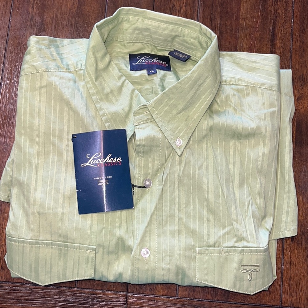 Lucchese men’s shirt. NEW with tag. GREEN.